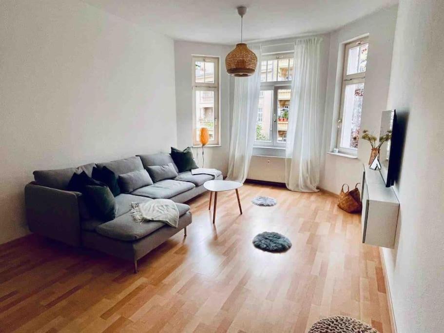 Ein Gemuetlicher Platz Im Gruenderzeitviertel Chemnitz Bagian luar foto